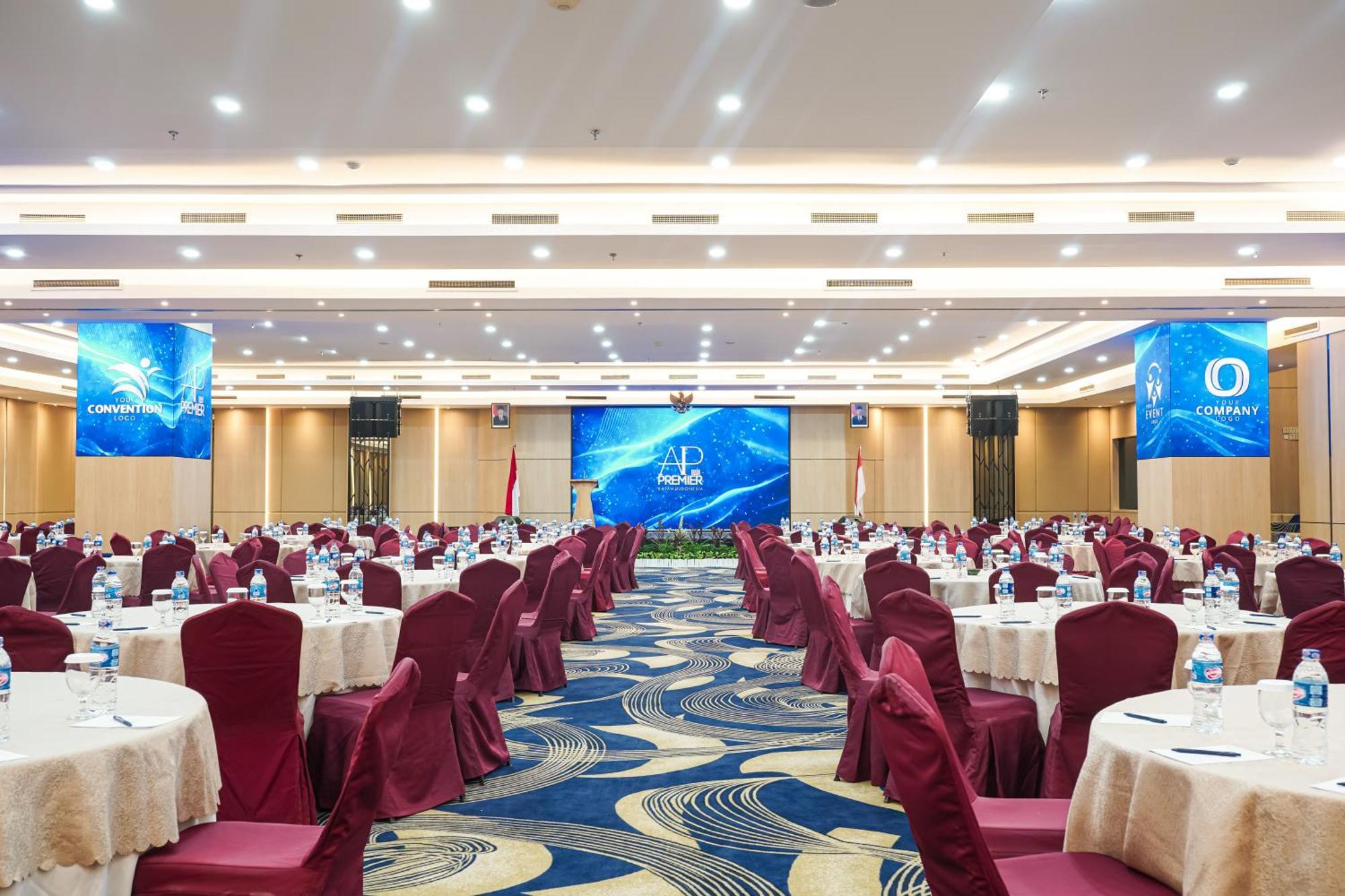 Отель Ap Premier Batam Нагоя Экстерьер фото